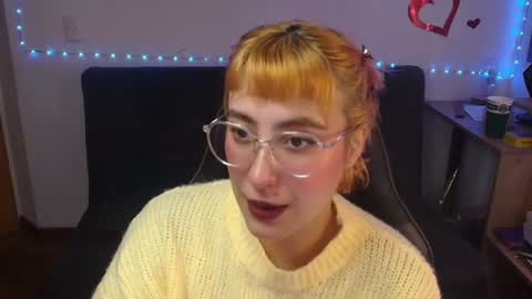 Snapshot of catsito chatting on 06-24-26, 09:03 im MIA -Independent Model MY OF is catsito3 online show from 06-24-26, 09:03