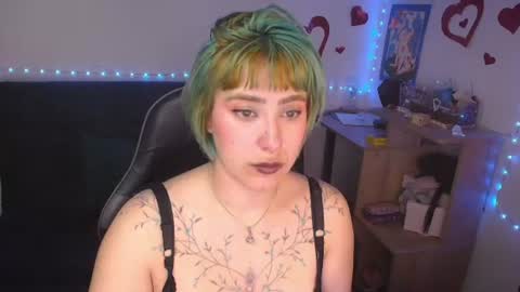 Snapshot of catsito chatting on 07-16-26, 02:50 im MIA -Independent Model MY OF is catsito3 online show from 07-16-26, 02:50