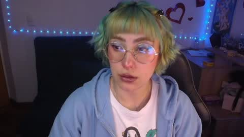 Snapshot of catsito chatting on 07-19-26, 11:52 im MIA -Independent Model MY OF is catsito3 online show from 07-19-26, 11:52