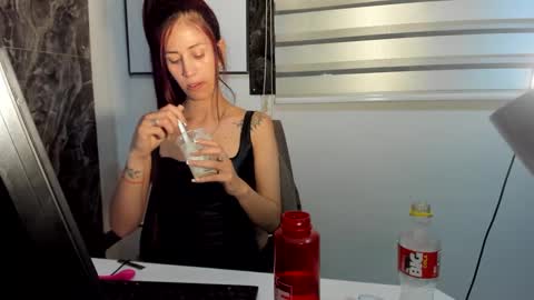 Snapshot of catt_evans1 chatting on 12-05-24, 12:08 CATT EVANS online show from 12-05-24, 12:08