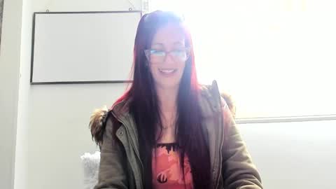 Snapshot of catt_evans1 chatting on 01-02-25, 07:29 CATT EVANS online show from 01-02-25, 07:29