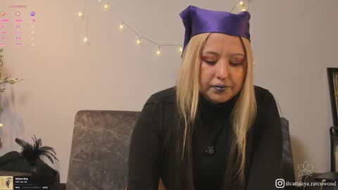 Cattaleya Ravenwood online show from 02-06-26, 01:58