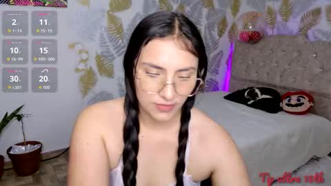 Snapshot of cattleyaangel chatting on 11-24-25, 05:23 Cattleya online show from 11-24-25, 05:23