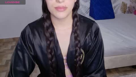 Cattleya online show from 03-16-26, 08:02