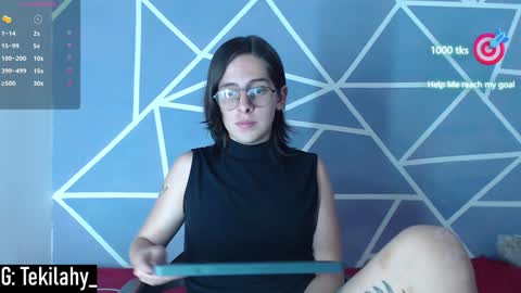 Snapshot of cava_pretty chatting on 01-27-25, 08:17 cava_pretty online show from 01-27-25, 08:17