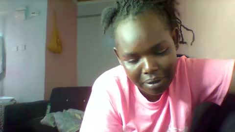 Snapshot of cavy_sweet chatting on 03-24-26, 09:47 Mecy online show from 03-24-26, 09:47