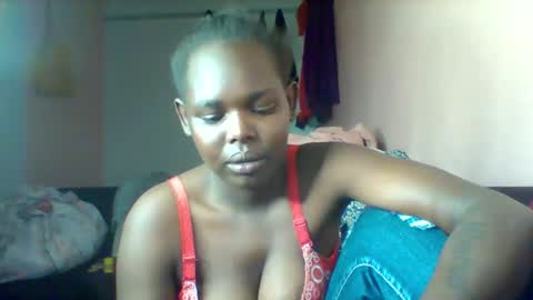Snapshot of cavy_sweet chatting on 03-31-26, 03:23 Mecy online show from 03-31-26, 03:23