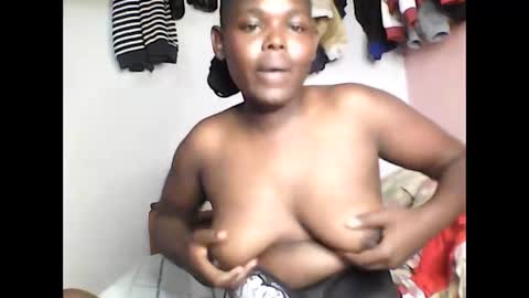 Snapshot of cavy_sweet chatting on 04-09-26, 07:25 Mecy online show from 04-09-26, 07:25