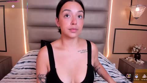 Snapshot of caylincollins chatting on 11-20-25, 03:18 caylincollins online show from 11-20-25, 03:18