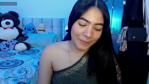 Snapshot of caylinn19 chatting on 09-14-25, 04:55 Caylinn online show from 09-14-25, 04:55