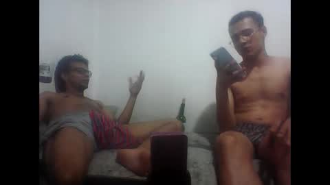 hanging out online show from 03-03-25, 03:19