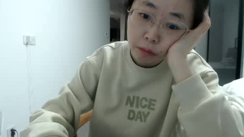 Snapshot of cbz112233 chatting on 12-30-24, 06:38 ANNYANNY online show from 12-30-24, 06:38