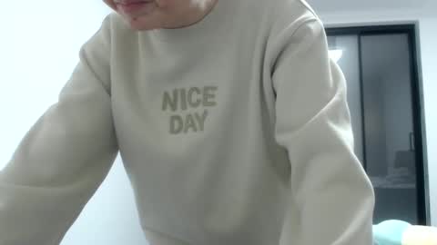 Snapshot of cbz112233 chatting on 12-31-24, 01:08 ANNYANNY online show from 12-31-24, 01:08