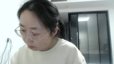 Snapshot of cbz112233 chatting on 02-01-25, 04:11 ANNYANNY online show from 02-01-25, 04:11