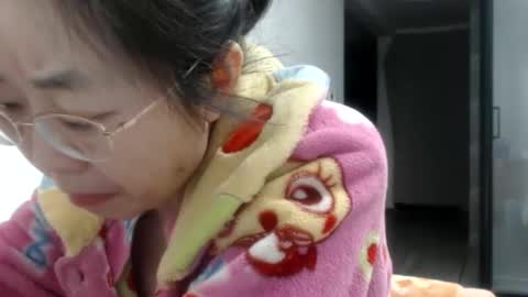 Snapshot of cbz112233 chatting on 03-06-25, 08:05 ANNYANNY online show from 03-06-25, 08:05