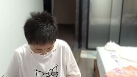 Snapshot of cbz112233 chatting on 09-11-25, 04:18 ANNYANNY online show from 09-11-25, 04:18