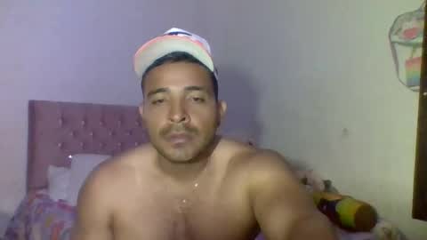 Snapshot of ccamilo_ chatting on 04-27-26, 03:10 camilo online show from 04-27-26, 03:10