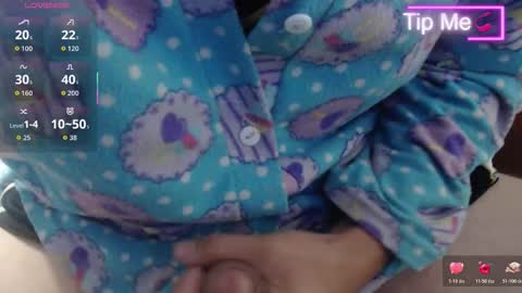 Snapshot of cclcg2017 chatting on 03-09-26, 04:27 Elmandamas online show from 03-09-26, 04:27