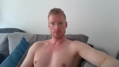 Snapshot of ccloser87 chatting on 06-14-26, 07:10 ccloser87 online show from 06-14-26, 07:10