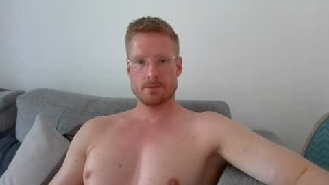 Snapshot of ccloser87 chatting on 06-17-26, 05:47 ccloser87 online show from 06-17-26, 05:47