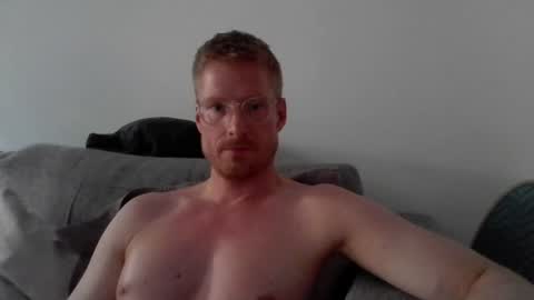 Snapshot of ccloser87 chatting on 06-23-26, 06:39 ccloser87 online show from 06-23-26, 06:39