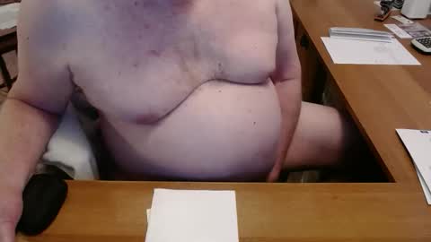 Snapshot of cdan1000 chatting on 11-30-25, 02:32 Dan online show from 11-30-25, 02:32