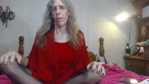 Snapshot of cdsextoy1 chatting on 10-15-25, 10:26 Jackie online show from 10-15-25, 10:26