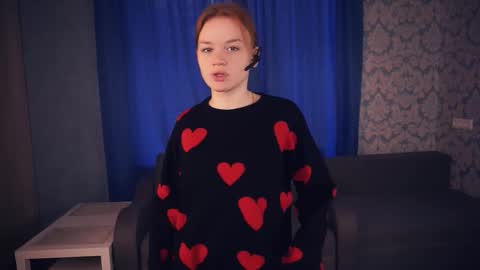 Snapshot of cecillecolgate chatting on 11-20-25, 06:46 Cristy online show from 11-20-25, 06:46