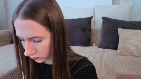 Snapshot of cel1ne_secret chatting on 05-11-26, 06:19 Josie Manesi online show from 05-11-26, 06:19