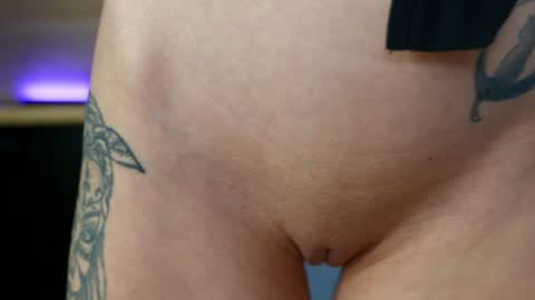 Snapshot of celestara chatting on 02-08-25, 11:55 Celestara online show from 02-08-25, 11:55