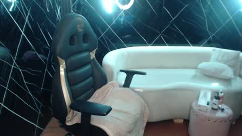 Snapshot of celeste_fioree chatting on 07-10-26, 03:14 celeste_fioree online show from 07-10-26, 03:14