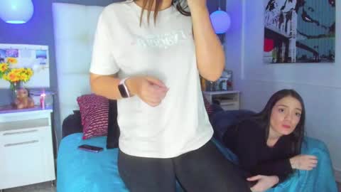 Snapshot of celeste_starsss chatting on 11-20-25, 09:31 celeste_starsss online show from 11-20-25, 09:31