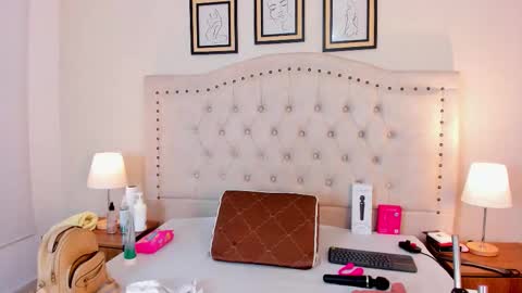 CELESTE MIRANDA online show from 01-12-26, 12:21