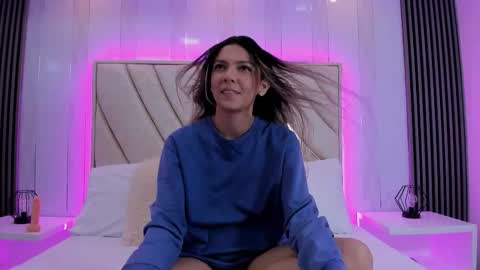 Snapshot of celestebellmont chatting on 10-07-25, 12:13 celestebellmont online show from 10-07-25, 12:13