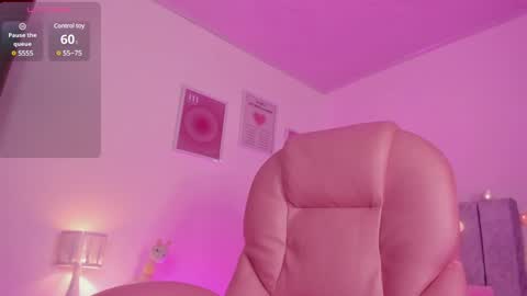 Snapshot of celestecute_ chatting on 12-22-24, 05:01 Celeste INSTAGRAM Celestecute 01 online show from 12-22-24, 05:01