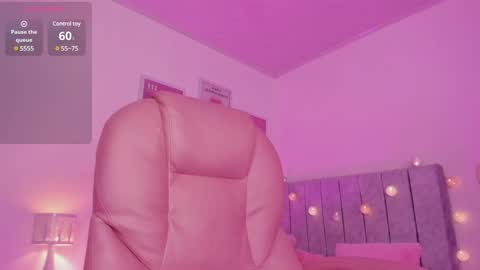 Snapshot of celestecute_ chatting on 12-23-24, 01:40 Celeste INSTAGRAM Celestecute 01 online show from 12-23-24, 01:40