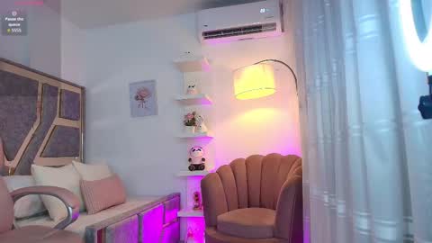 Snapshot of celestecute_ chatting on 10-25-25, 12:51 Celeste INSTAGRAM Celestecute 01 online show from 10-25-25, 12:51