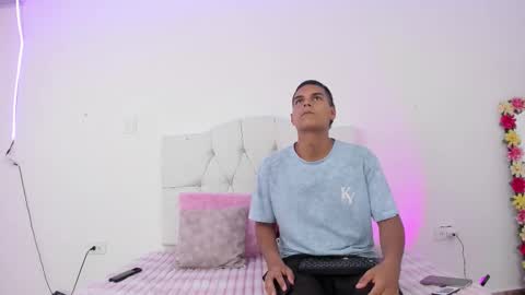 Snapshot of celestederek chatting on 11-13-25, 06:18 Celeste - Derek online show from 11-13-25, 06:18