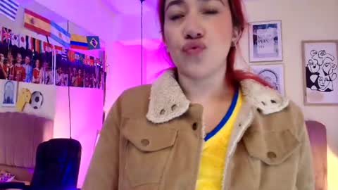 Snapshot of celestee15_ chatting on 07-07-26, 11:25 Celeste online show from 07-07-26, 11:25