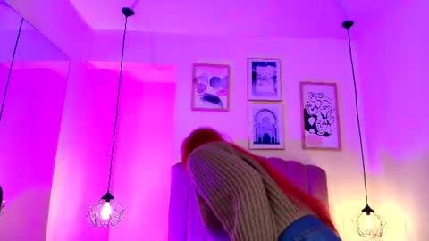 Snapshot of celestee15_ chatting on 07-17-26, 11:17 Celeste online show from 07-17-26, 11:17