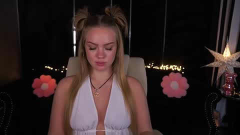 celestenoirr online show from 05-26-26, 03:08