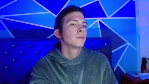 I am Valentinn online show from 10-28-25, 07:27