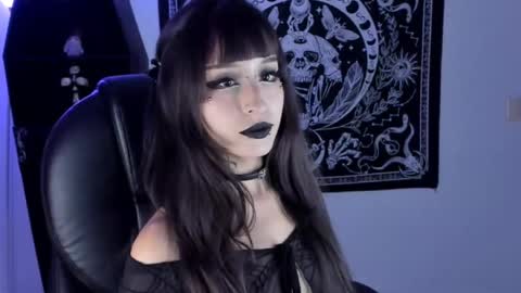 Snapshot of celestical chatting on 09-20-25, 09:05 online show from 09-20-25, 09:05