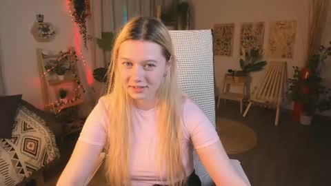 your cute kitty online show from 05-22-26, 07:08