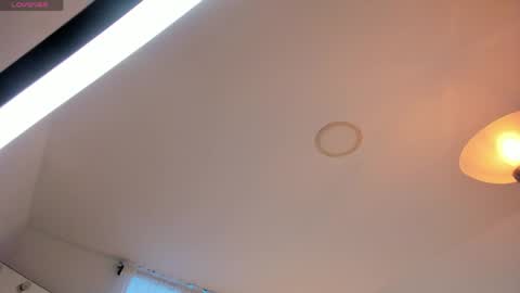 Ari online show from 04-17-26, 08:23