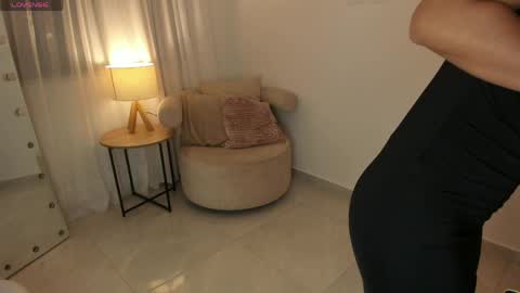 Ari online show from 04-20-26, 06:05