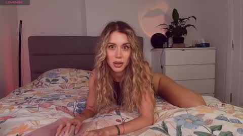 Snapshot of celin_summer chatting on 11-21-25, 05:22 Celin online show from 11-21-25, 05:22