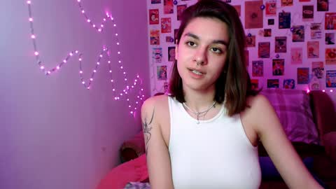 Snapshot of celine_dionn chatting on 01-05-25, 04:48 Celine online show from 01-05-25, 04:48