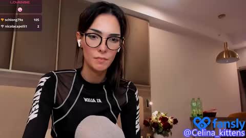 Snapshot of celine_rose chatting on 03-03-25, 11:46 Ji-yoon online show from 03-03-25, 11:46