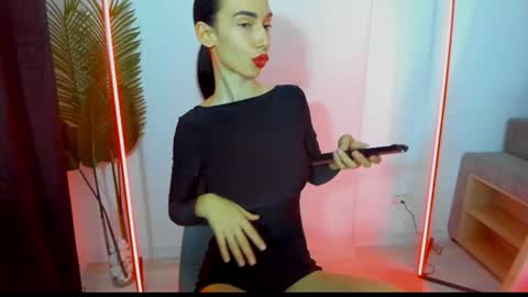 Snapshot of celine_roxelle chatting on 10-21-25, 06:08 Celine Roxelle online show from 10-21-25, 06:08